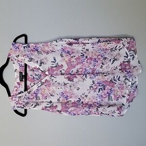 Cynthia Rowley Romantic Cottagecore large sleeveless floral Shirttail blouse